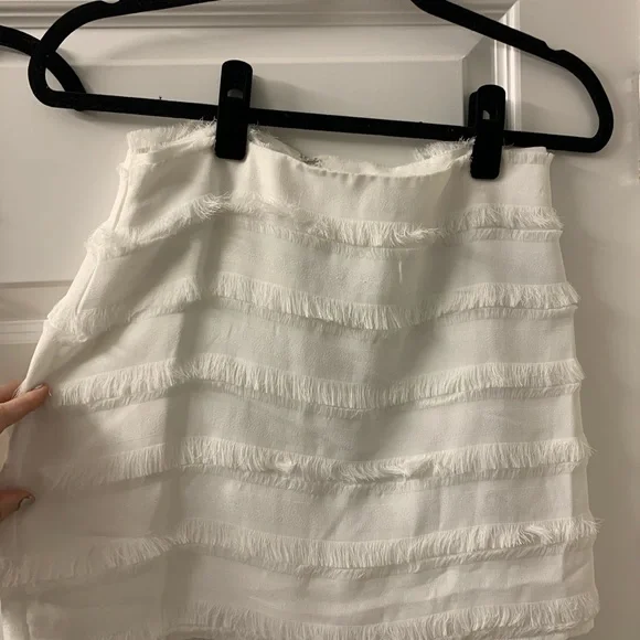 Shop these three boutique crop top/skirt set - Picture 2 of 4